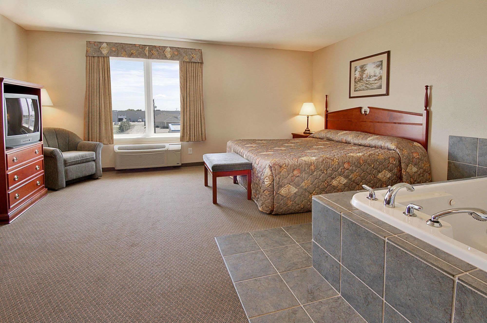 Days Inn & Suites By Wyndham Winkler Oda fotoğraf
